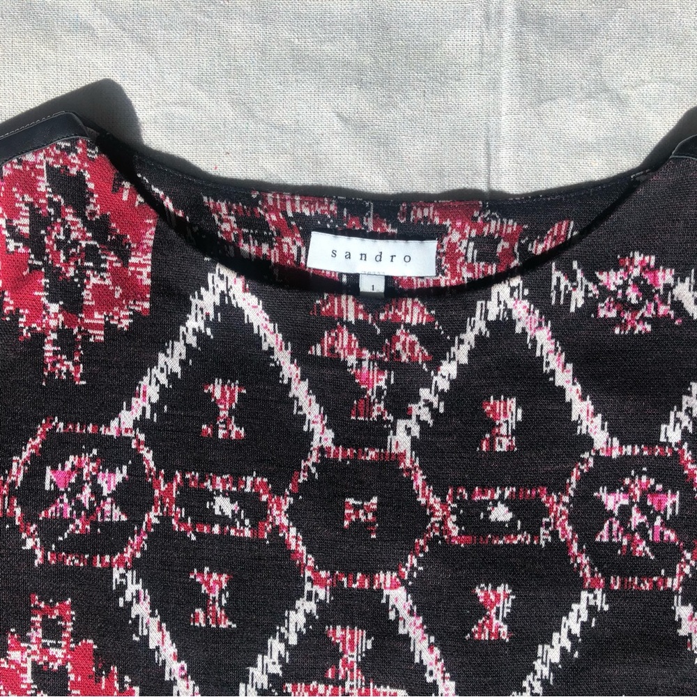 Sandro Rug Pattern Top - Picture 2 of 3